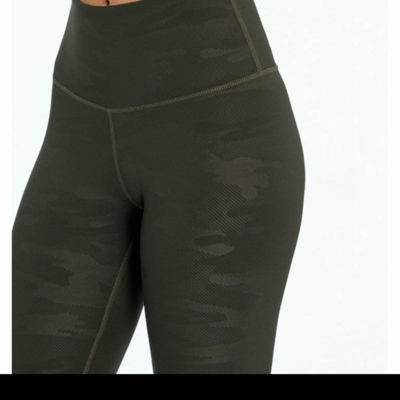 Camo Leggings Lot - Picture 7 of 8